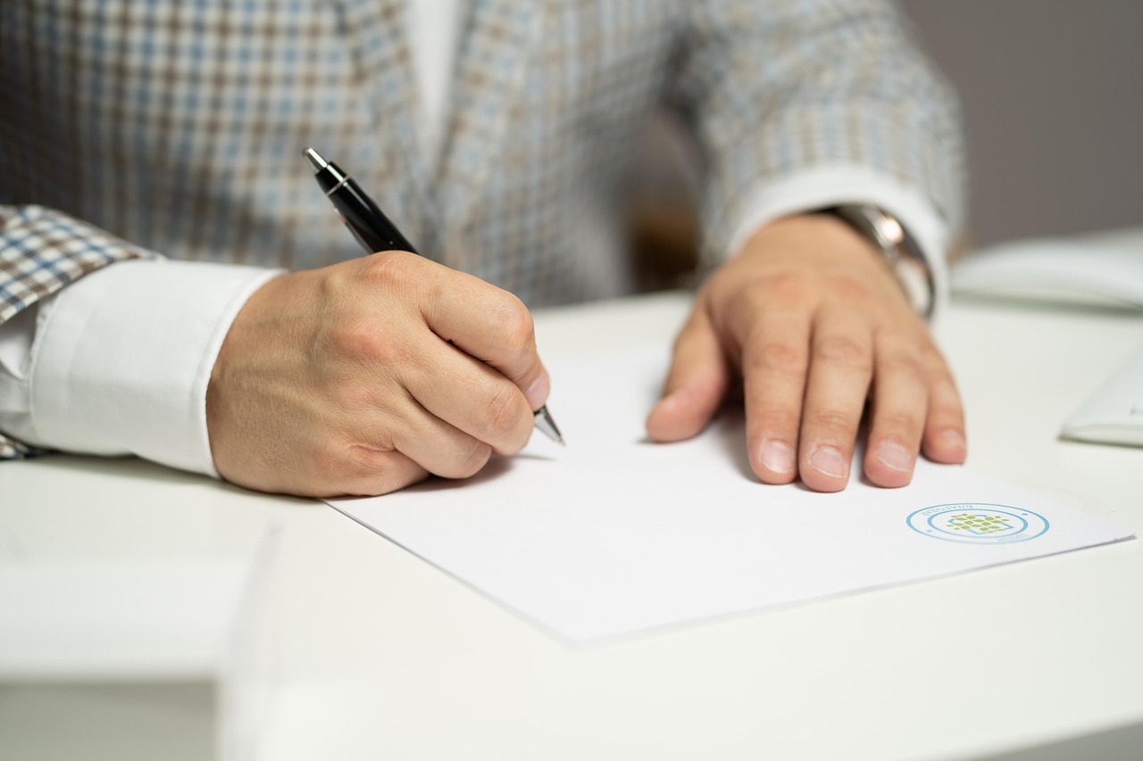 Signing lease agreement